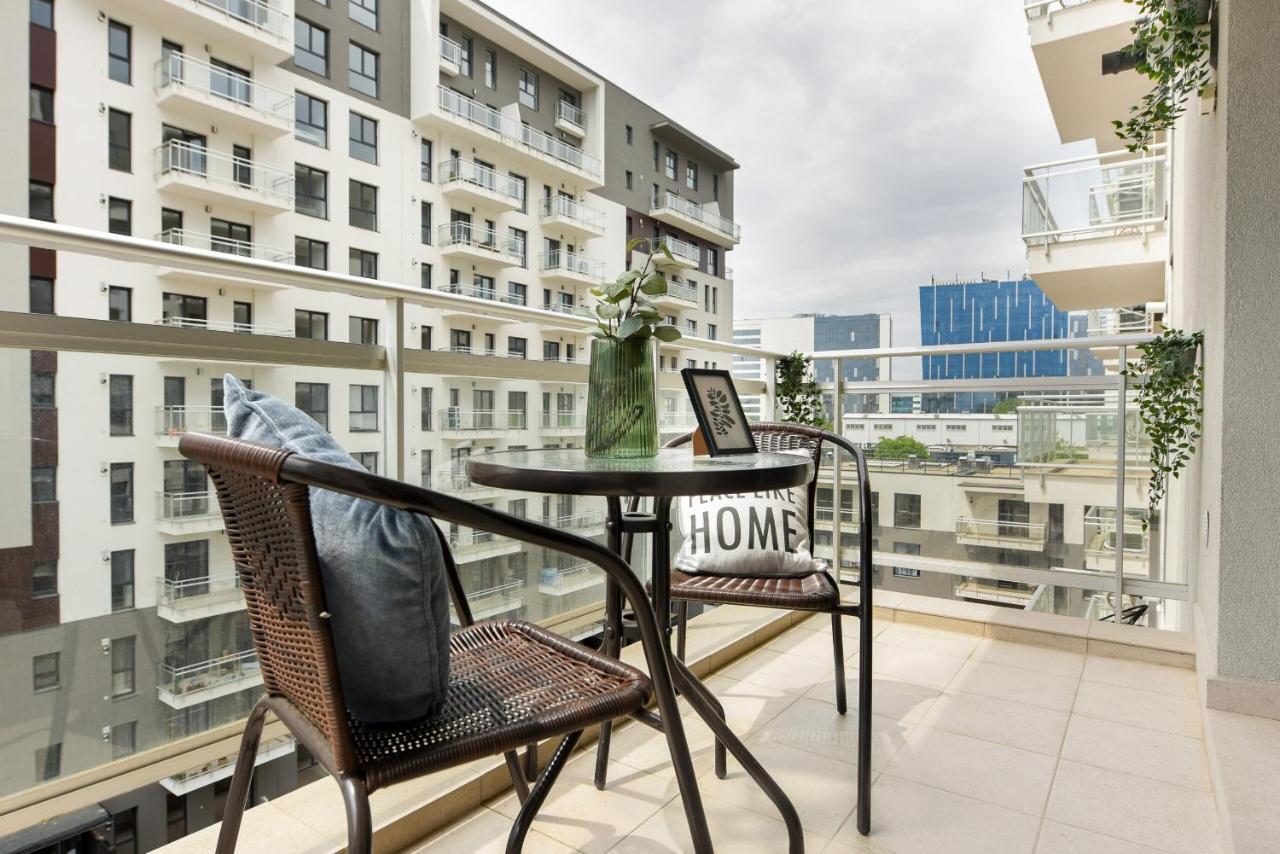 Perfect Stay: Urban Heaven In Aviatiei Business Area Bukares Ruang foto