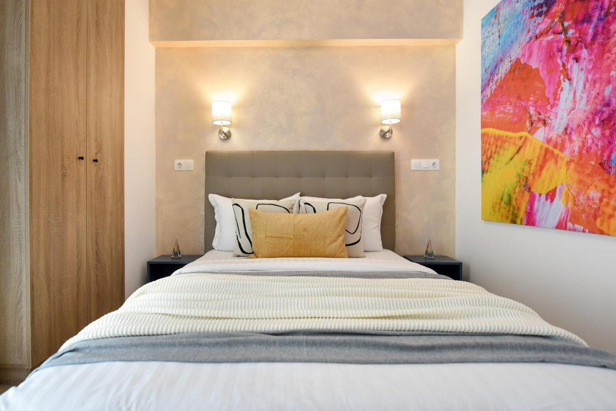 Perfect Stay: Urban Heaven In Aviatiei Business Area Bukares Ruang foto