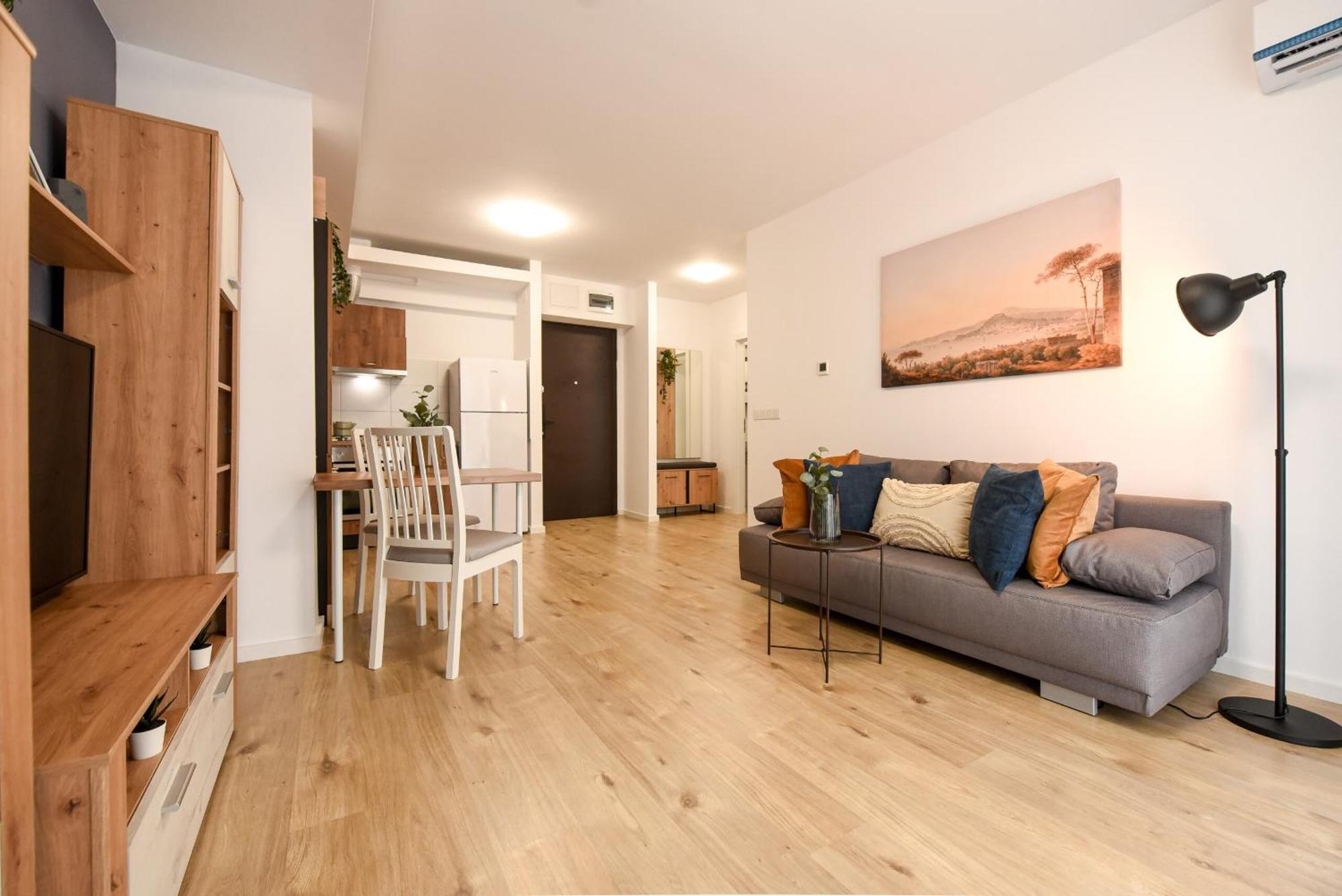 Perfect Stay: Urban Heaven In Aviatiei Business Area Bukares Ruang foto