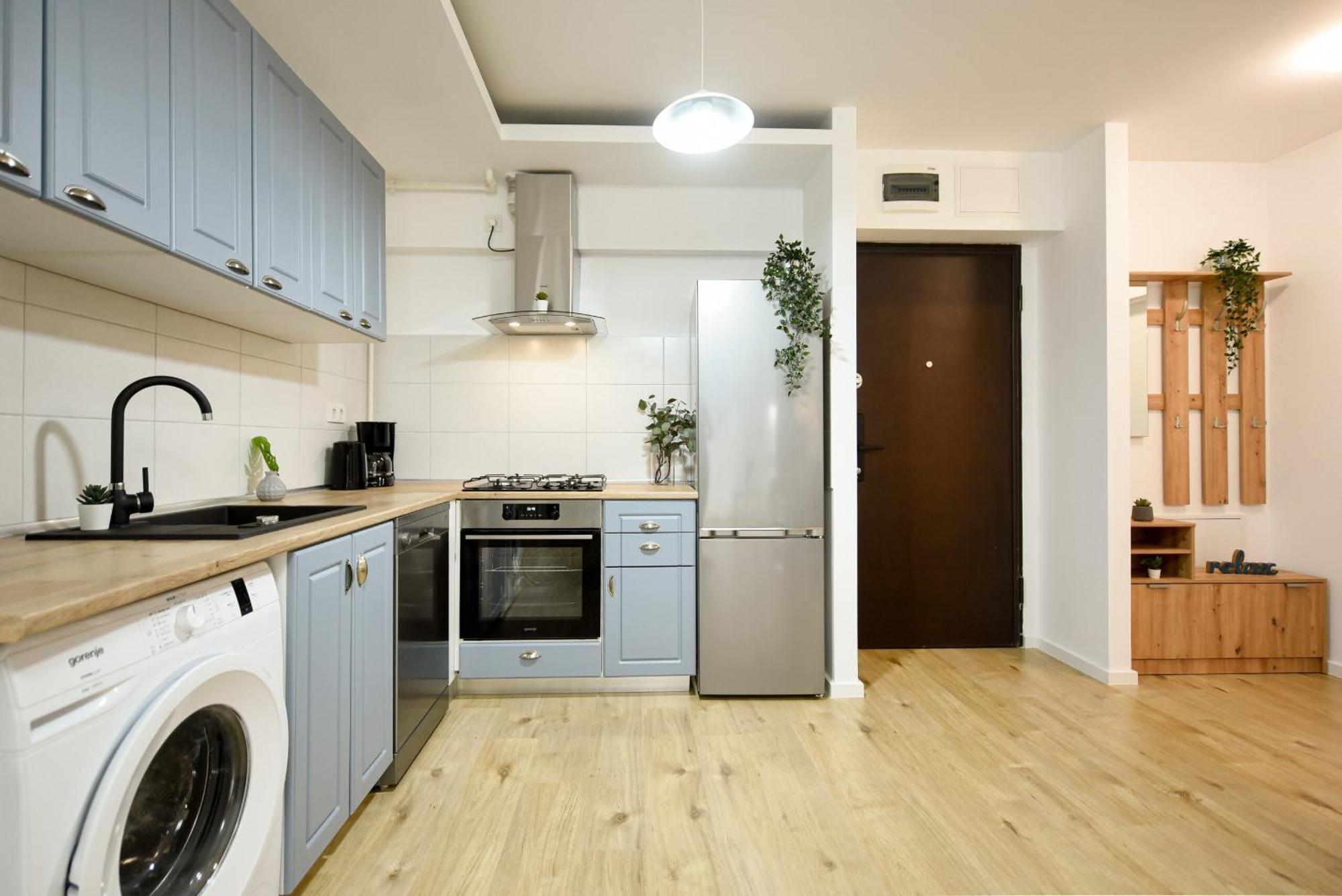 Perfect Stay: Urban Heaven In Aviatiei Business Area Bukares Ruang foto