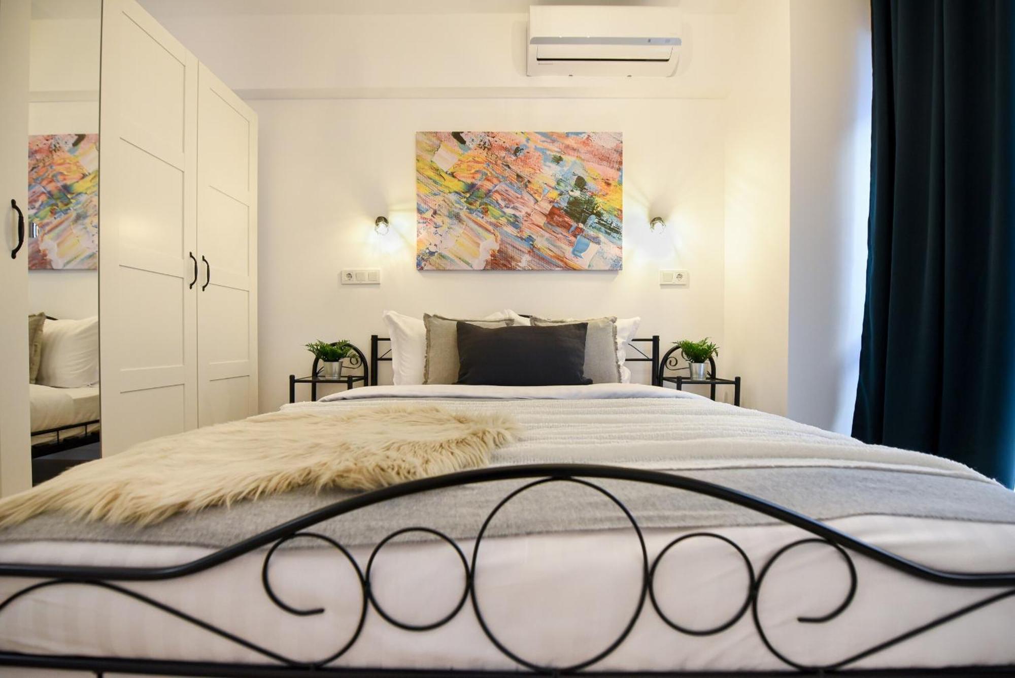 Perfect Stay: Urban Heaven In Aviatiei Business Area Bukares Ruang foto