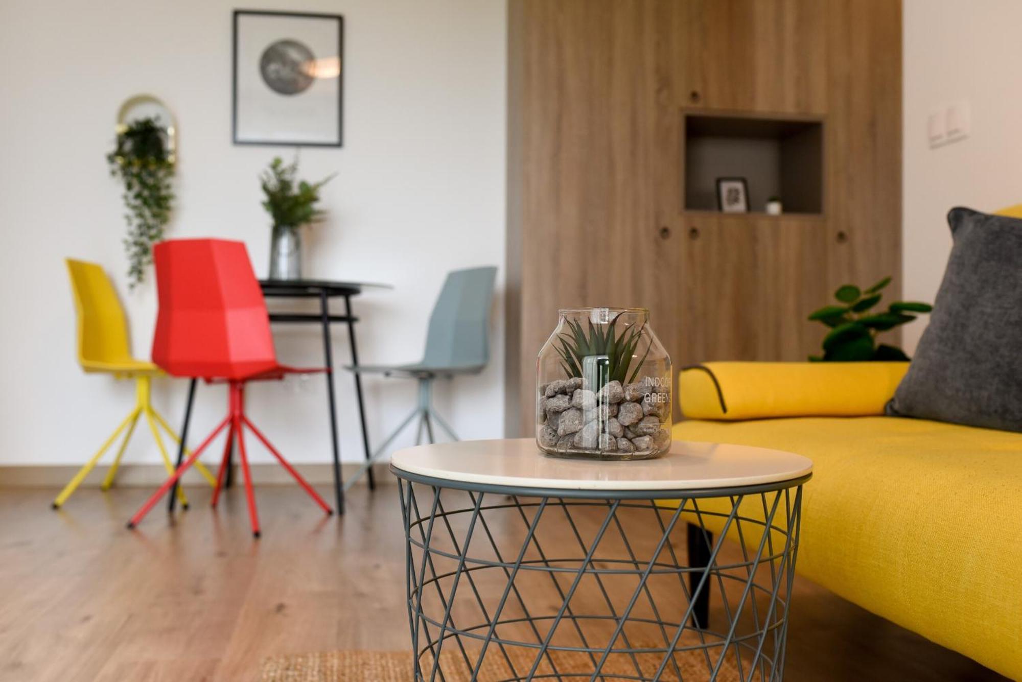 Perfect Stay: Urban Heaven In Aviatiei Business Area Bukares Ruang foto
