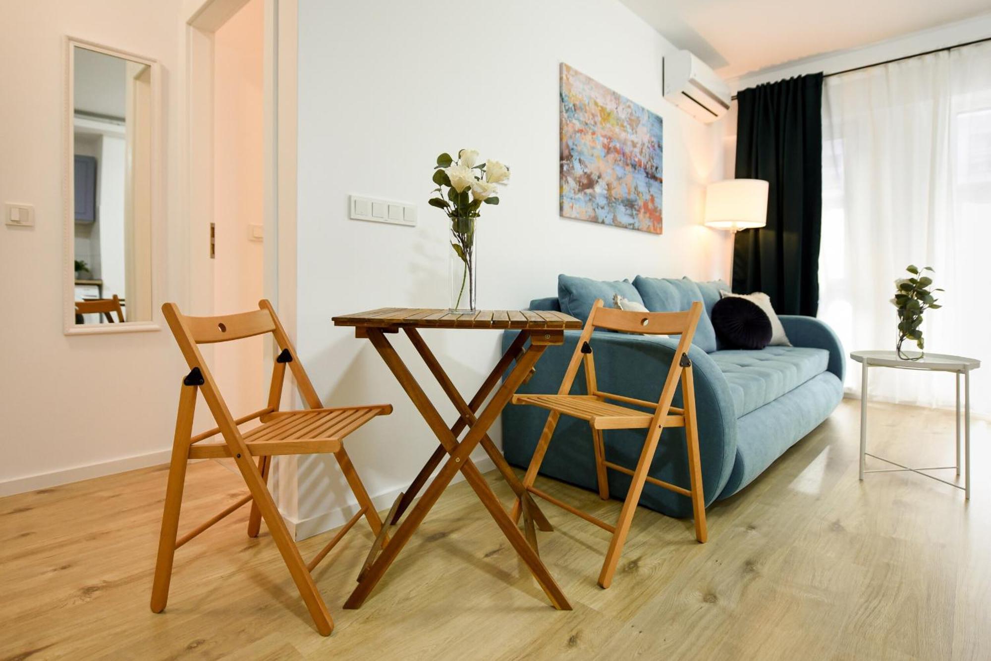 Perfect Stay: Urban Heaven In Aviatiei Business Area Bukares Ruang foto